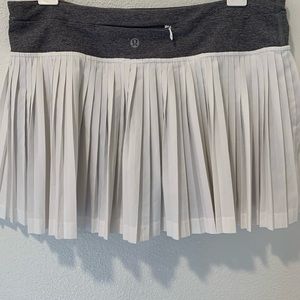 Lululemon White Pleat to Street Skirt Size 8 reg